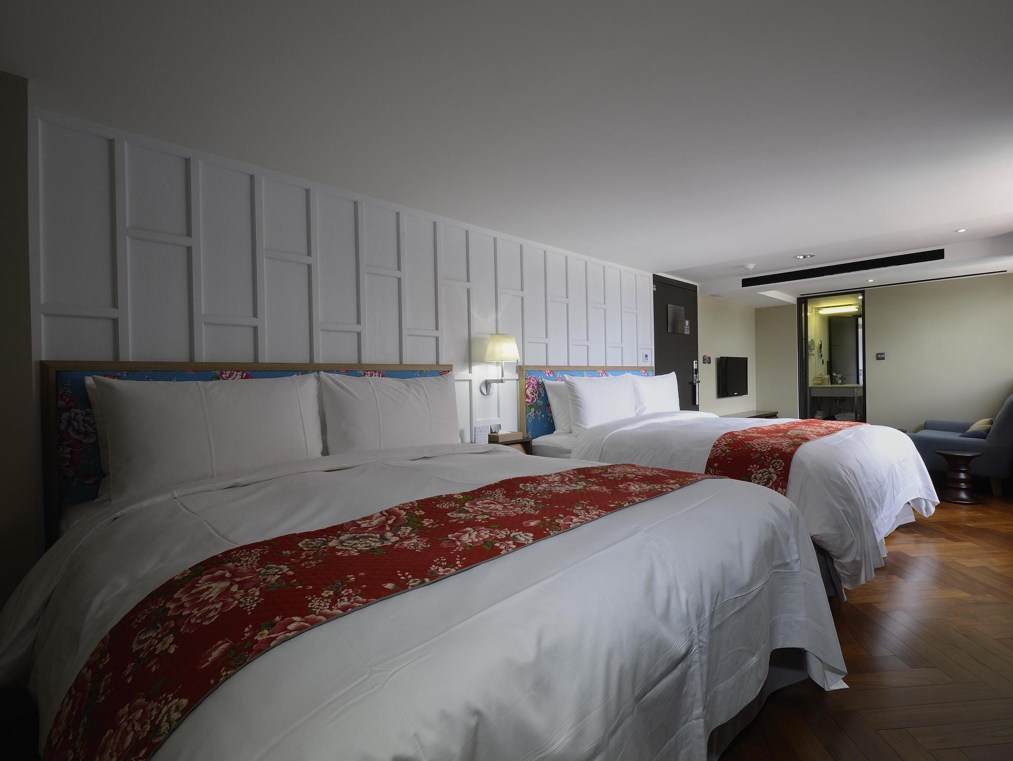 Reddot Hotel Taichung Exterior photo